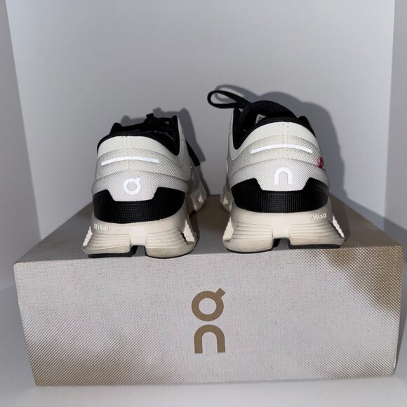 On Cloud X 3 Training Shoe (Women) 9M - Picture 9 of 15